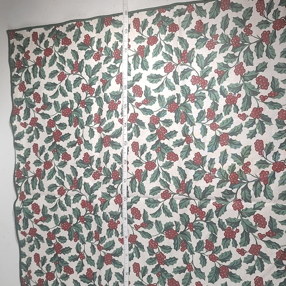 Longaberger Bread Brick Cover Reversible, Imperial Stripe/Holly Fabric 20" x 20" - Picture 6 of 6